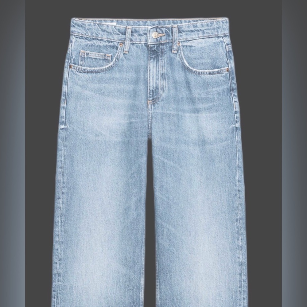 ZARA mid-rise jeans Light Wash Straight Leg Jeans EURO 38 USA 06
